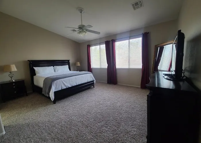 Hotel Ii Minutes To Airport And Downtown Phoenix