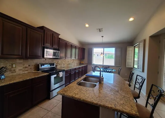 Ii Minutes To Airport And Downtown Phoenix