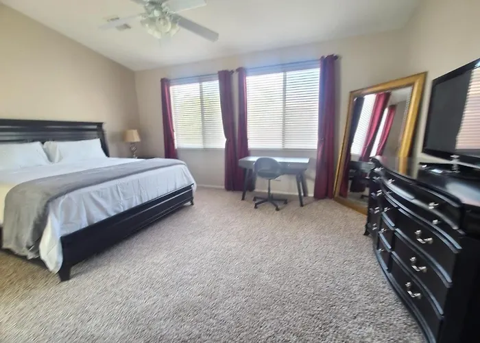 Hotel Ii Minutes To Airport And Downtown Phoenix