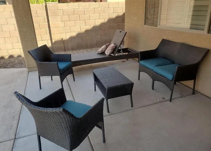 Hotel Ii Minutes To Airport And Downtown *